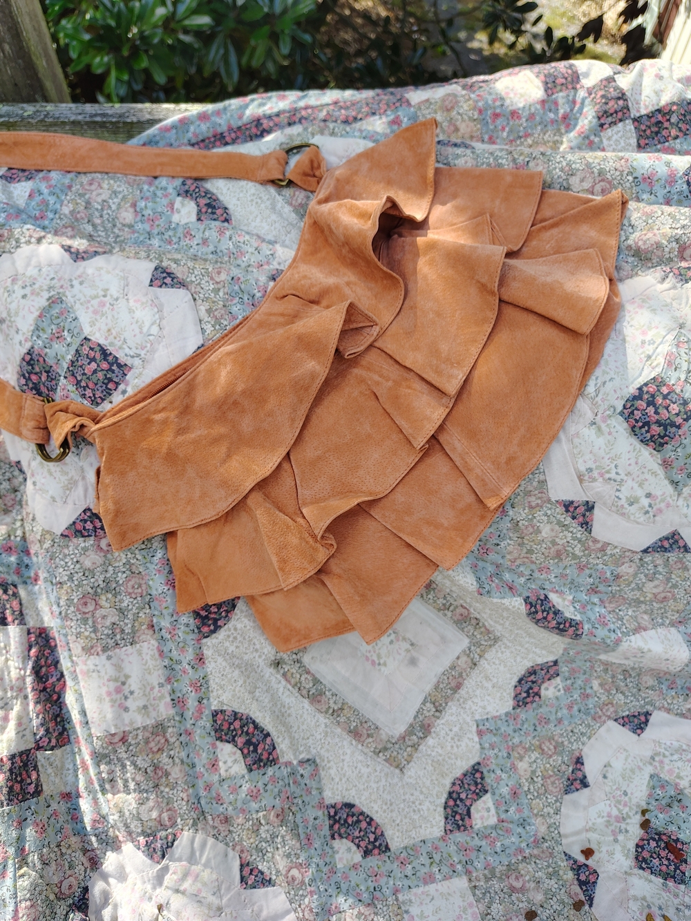 Suede Ruffled Shoulder Bag - Picture 3 of 6